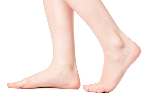 درمان خواب‌رفتگی و بی‌حسی پاها با روش‌های طب سنتی