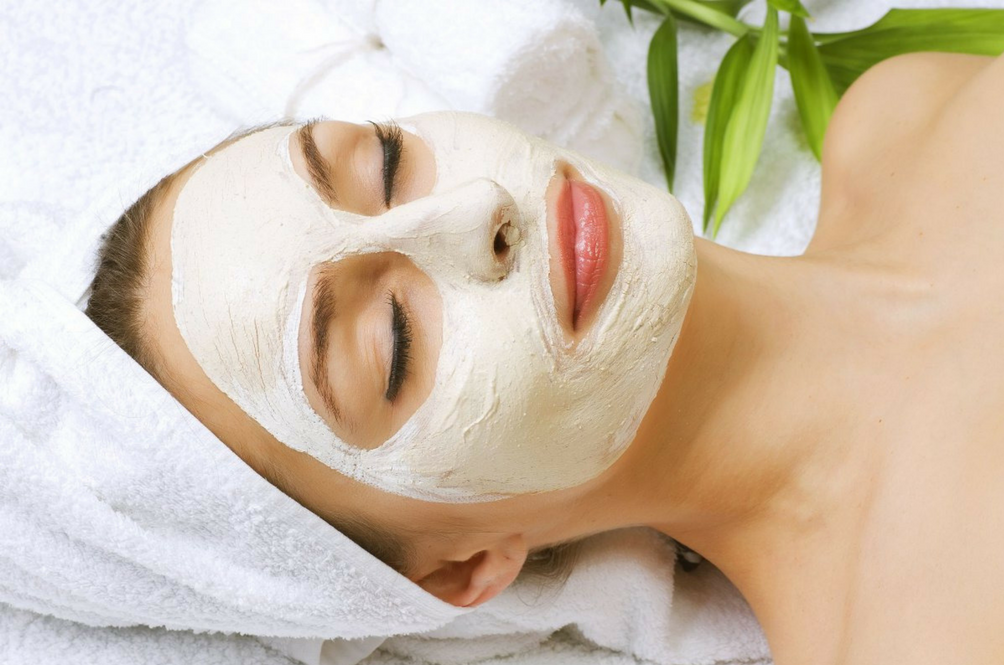 ماسکهای مناسب پوست چرب با روش‌های طب سنتی