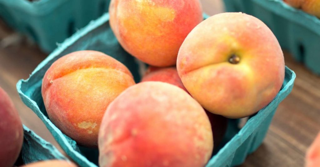 آشنایی با هلو و خواص درمانی آن در طب سنتی