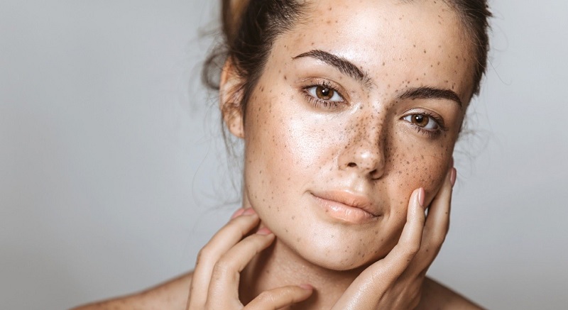  آشنایی با ماسک‌ها و روغن‌های گیاهی برای درمان لک صورت در طب سنتی