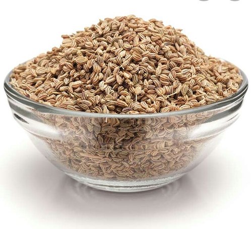  آشنایی با عرق زنیان و خواص درمانی آن در طب سنتی